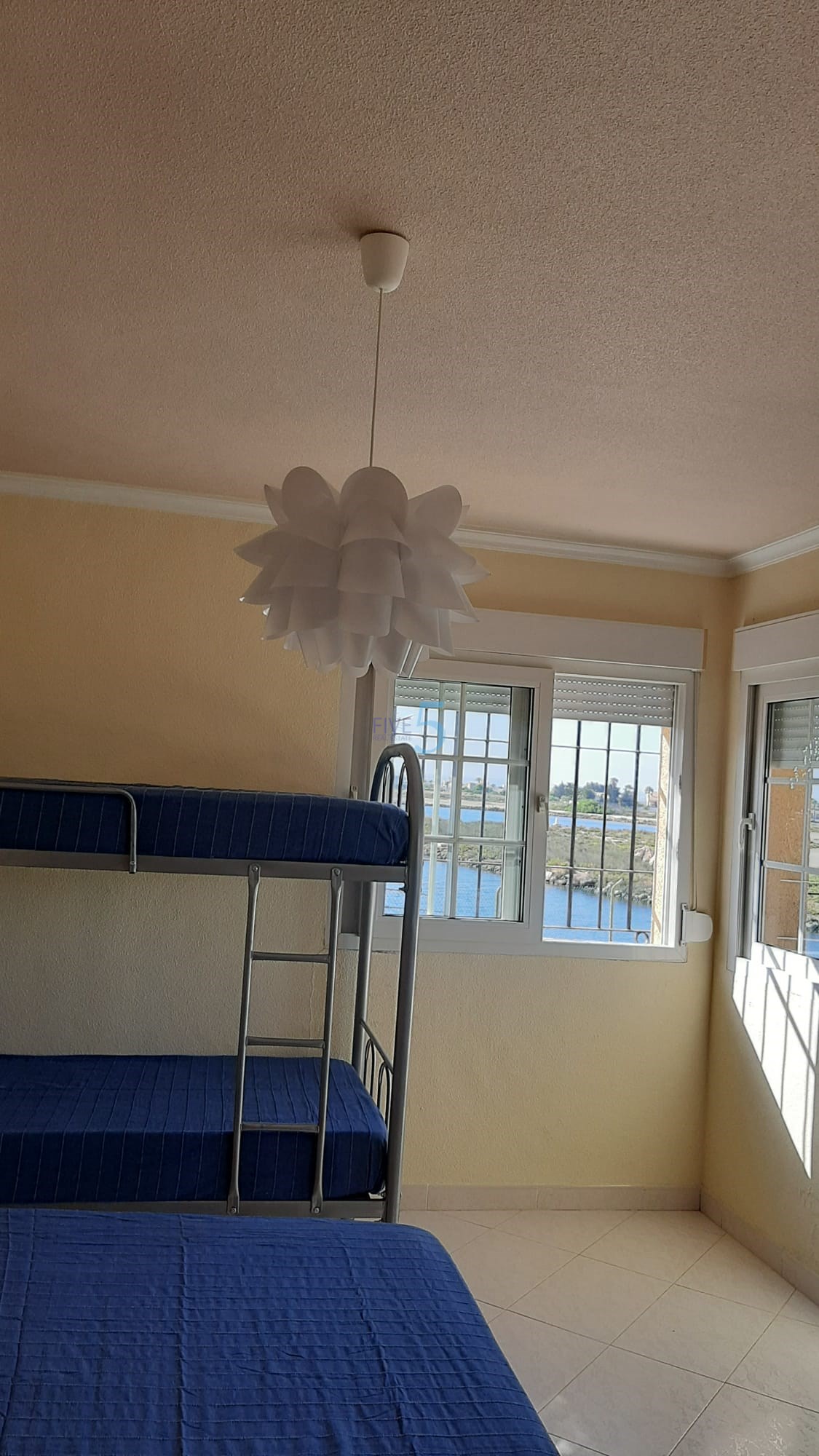 https://cdn.proppy.app/propertyphotos/2990/9f153641-d200-4581-87d6-15a0dd5c41c5/747727/5a661cf0-9c00-4743-a7cf-a5ed48c157c9.jpg