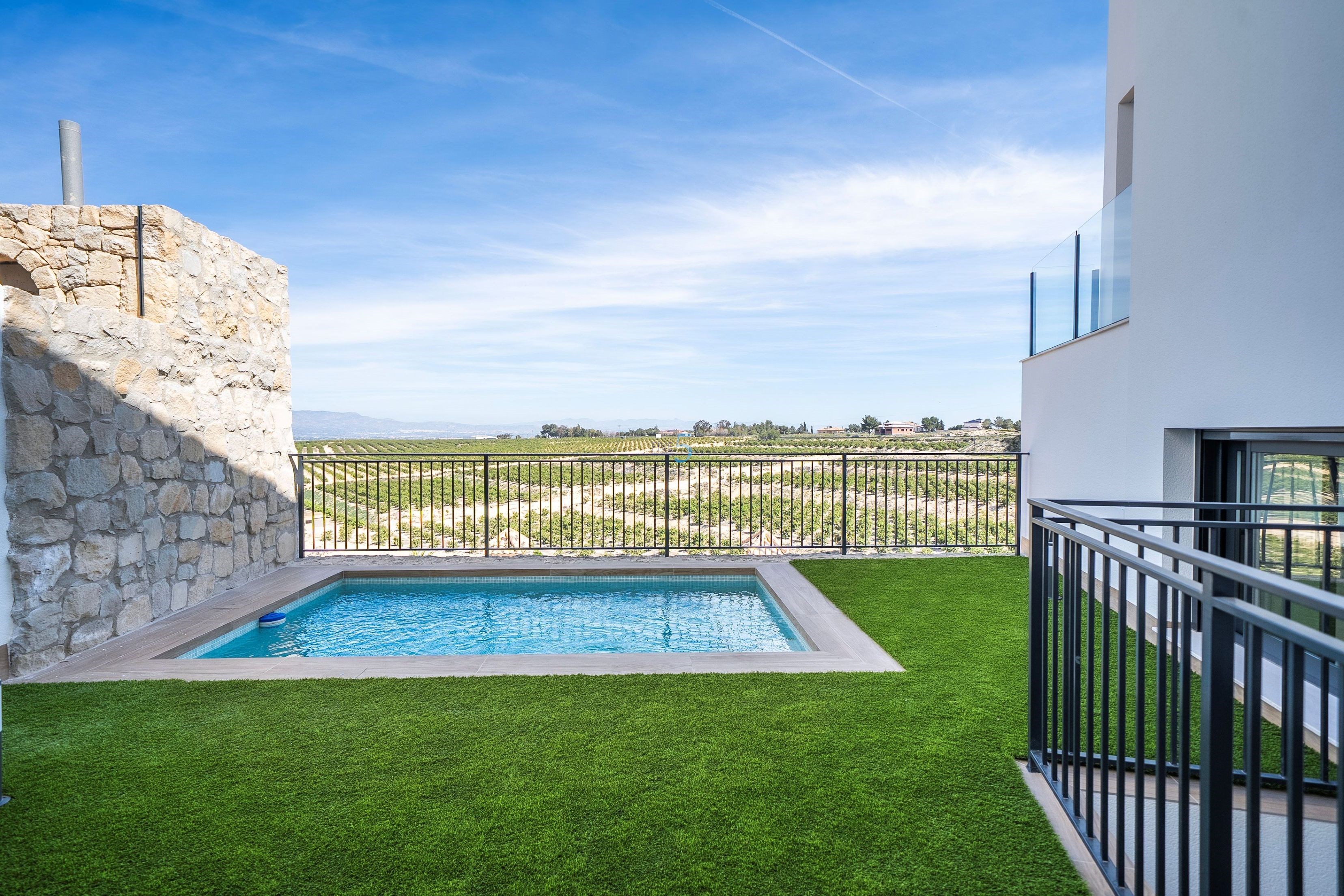 https://cdn.proppy.app/propertyphotos/2990/9f153641-d200-4581-87d6-15a0dd5c41c5/747879/5cbdfad1-f95e-455c-8aef-5bdd4720e834.jpg