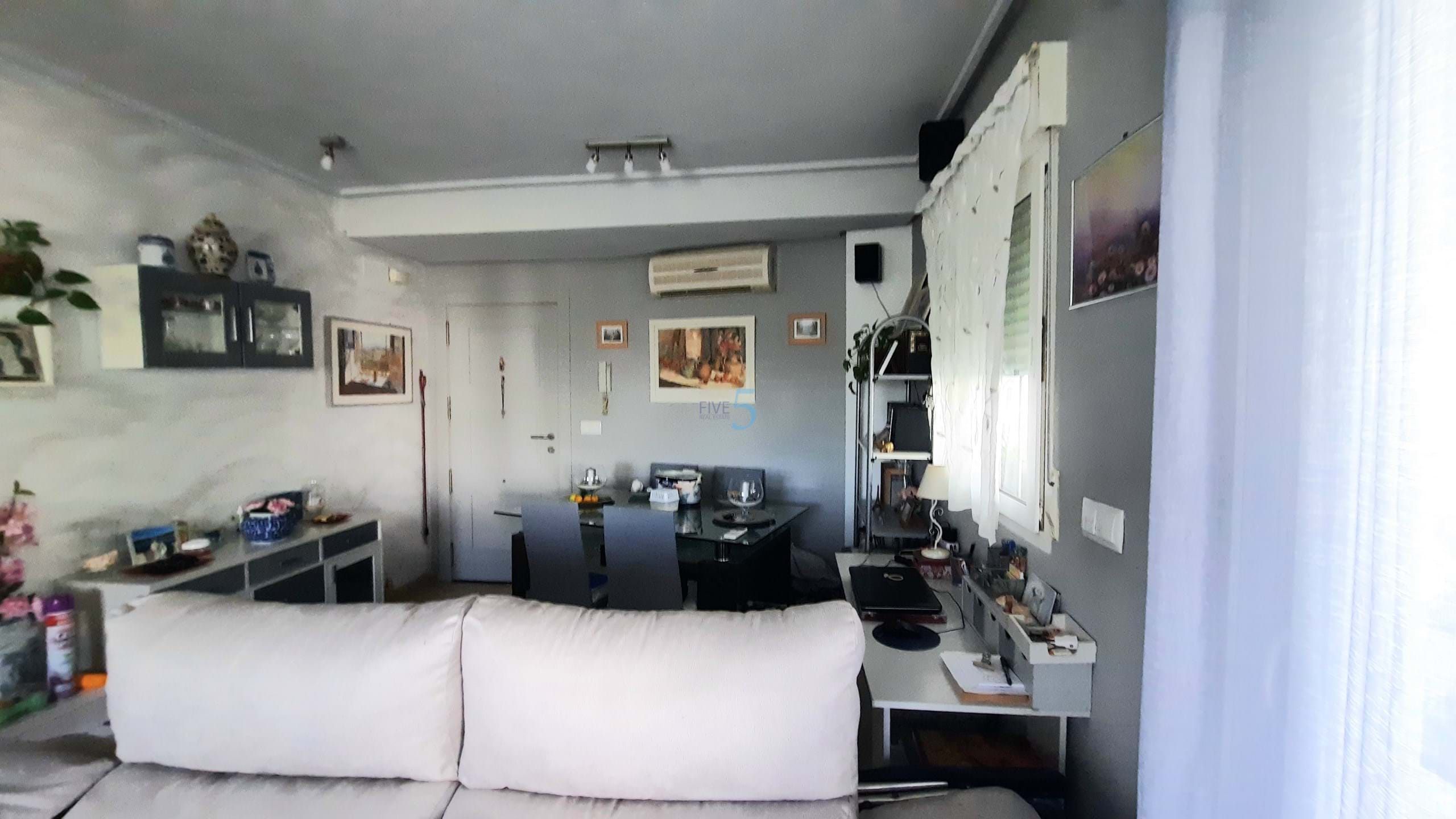 https://cdn.proppy.app/propertyphotos/2990/9f153641-d200-4581-87d6-15a0dd5c41c5/539917/fd10108e-2940-477d-9479-1fc3d9f388a1.jpg