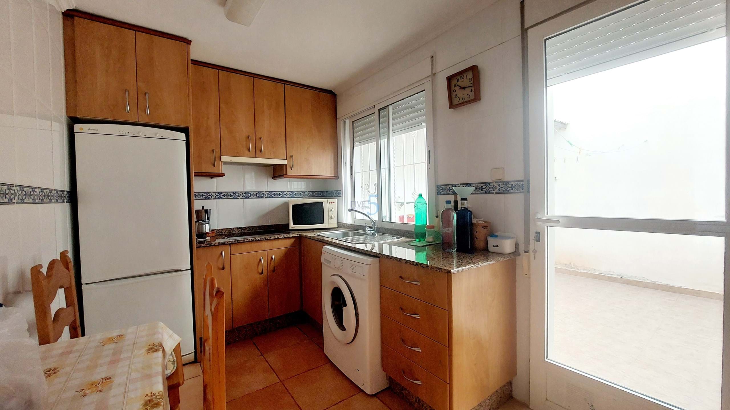https://cdn.proppy.app/propertyphotos/2990/9f153641-d200-4581-87d6-15a0dd5c41c5/680280/a52cebfb-317b-4942-a110-43e18c6b8926.jpg