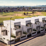 https://medianewbuild.com/file/hh-media-bucket/developments_v2/38607195/media/images/outdoor/1.jpg