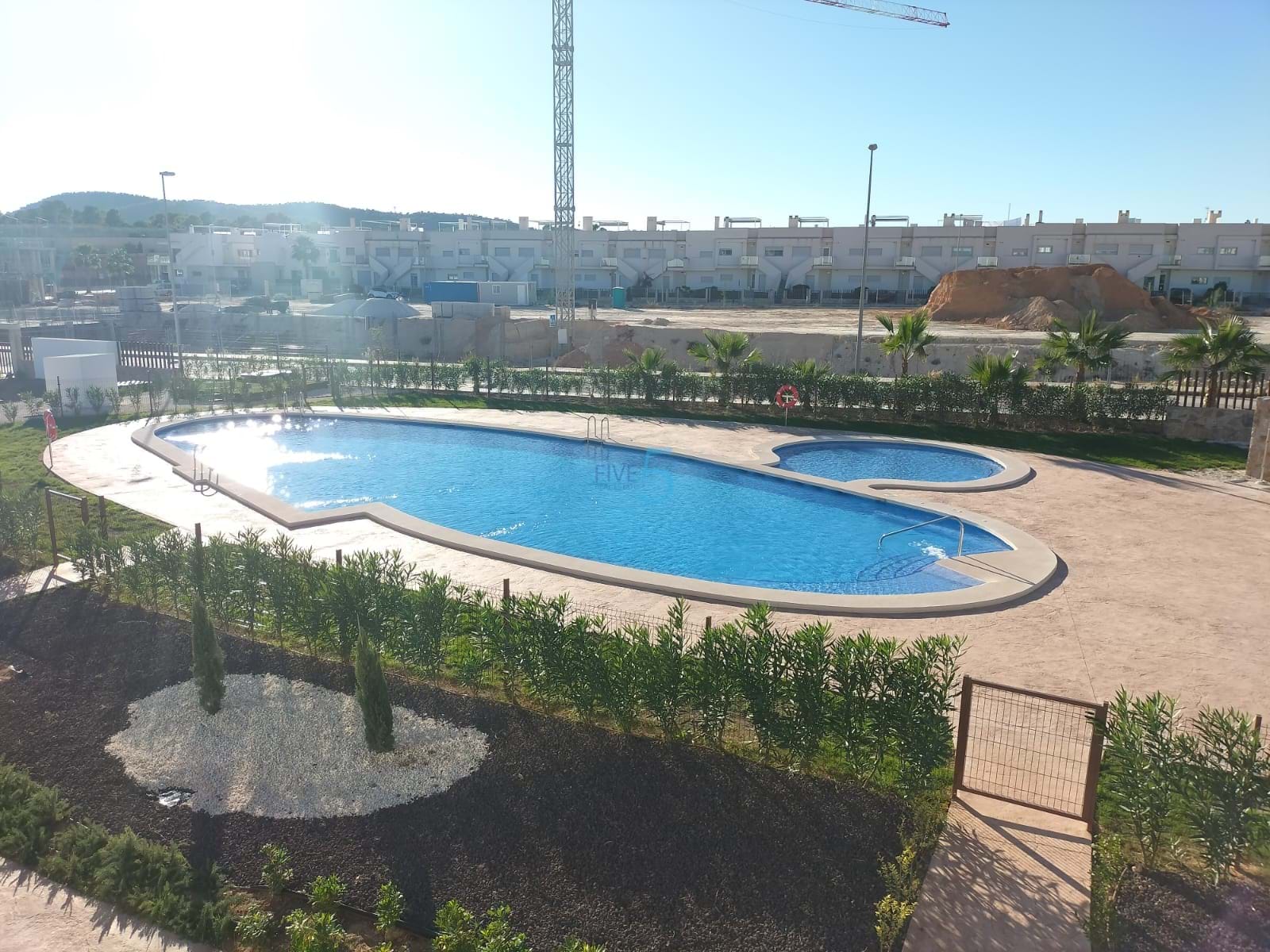 https://cdn.proppy.app/propertyphotos/2990/9f153641-d200-4581-87d6-15a0dd5c41c5/747632/fdee6b96-2997-409a-9bff-bc2252c9c31b.jpg