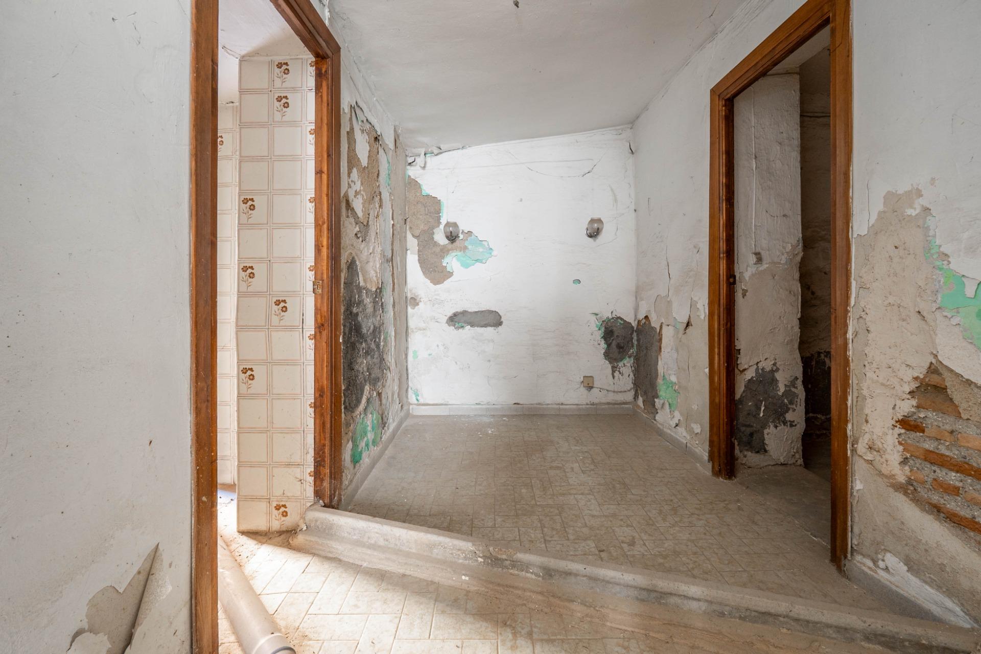 https://fotos15.apinmo.com/5292/29255990/9-4.jpg