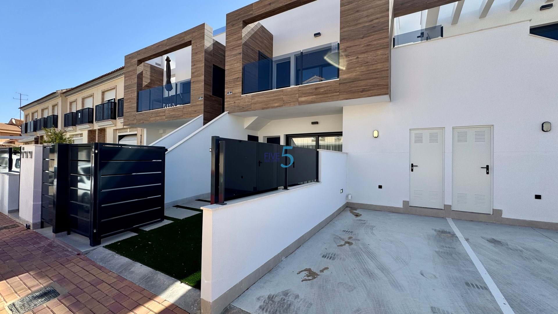 https://cdn.proppy.app/propertyphotos/2990/9f153641-d200-4581-87d6-15a0dd5c41c5/747931/9a91f965-ada6-4e4e-b628-7a345203cbe9.jpg