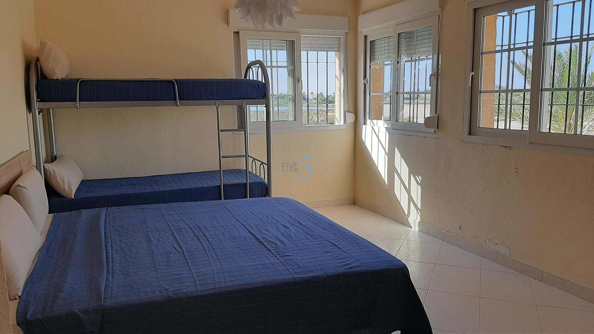 https://cdn.proppy.app/propertyphotos/2990/9f153641-d200-4581-87d6-15a0dd5c41c5/747727/f903671c-ce80-4f3e-9171-aa154ded7bda.jpg