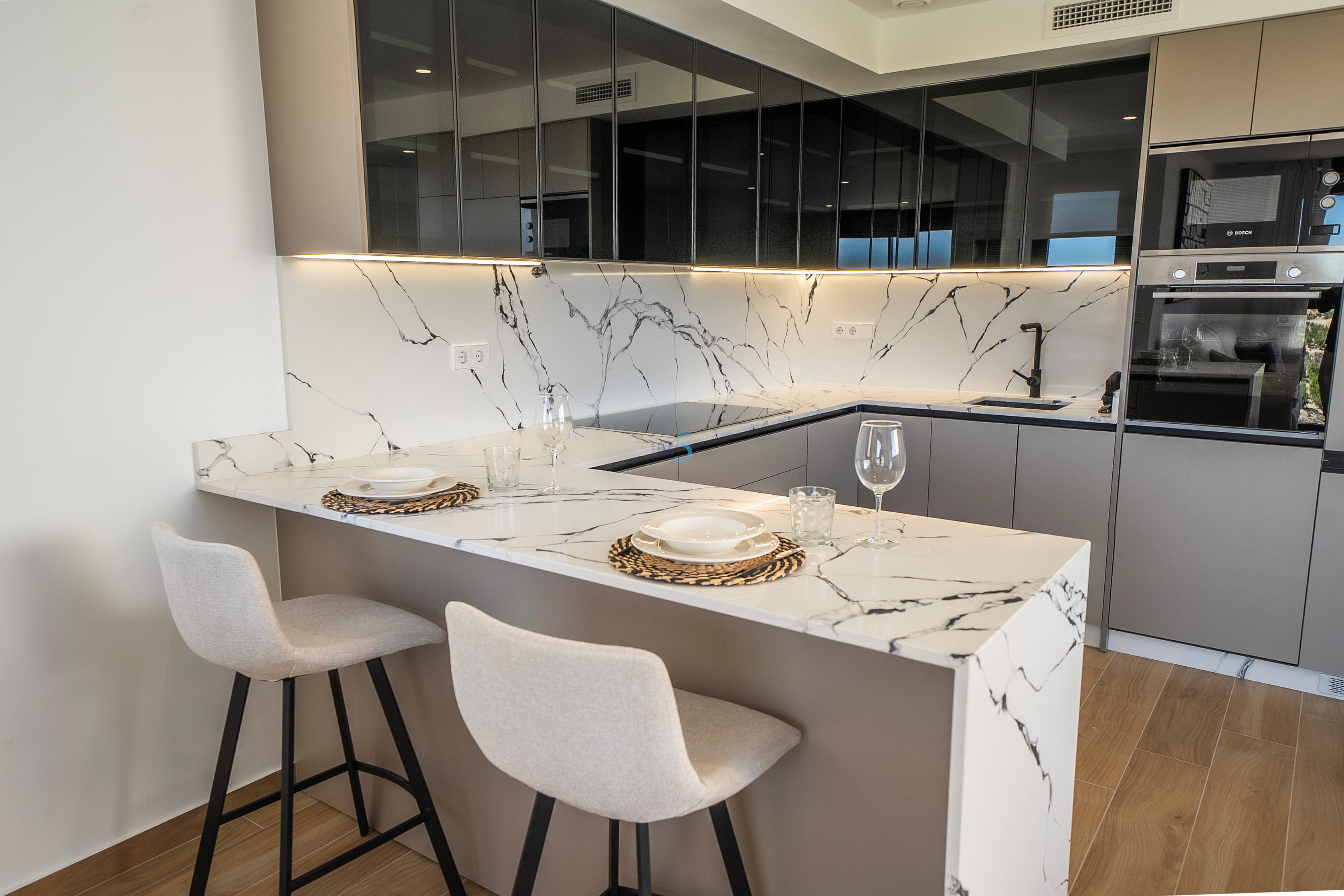 https://cdn.proppy.app/propertyphotos/2990/9f153641-d200-4581-87d6-15a0dd5c41c5/747879/db8e1807-5b42-4f63-8cd3-92e128618847.jpg