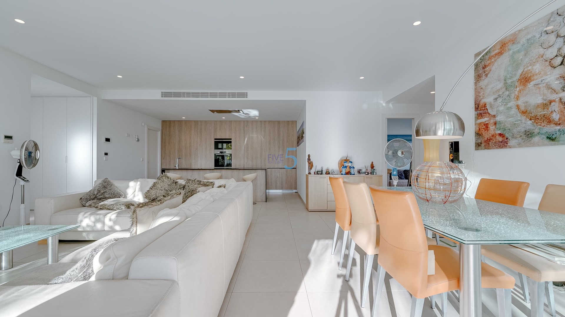https://cdn.proppy.app/propertyphotos/2990/9f153641-d200-4581-87d6-15a0dd5c41c5/598986/d8578de3-d3e6-4070-908a-77d3ae2c1a82.jpg