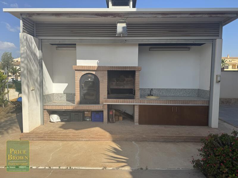 https://www.pricebrown.com/images/propertyImages/dv1613-villa-for-sale-in-huercal-overa/dv1613-villa-for-sale-in-huercal-overa-8205757.jpg