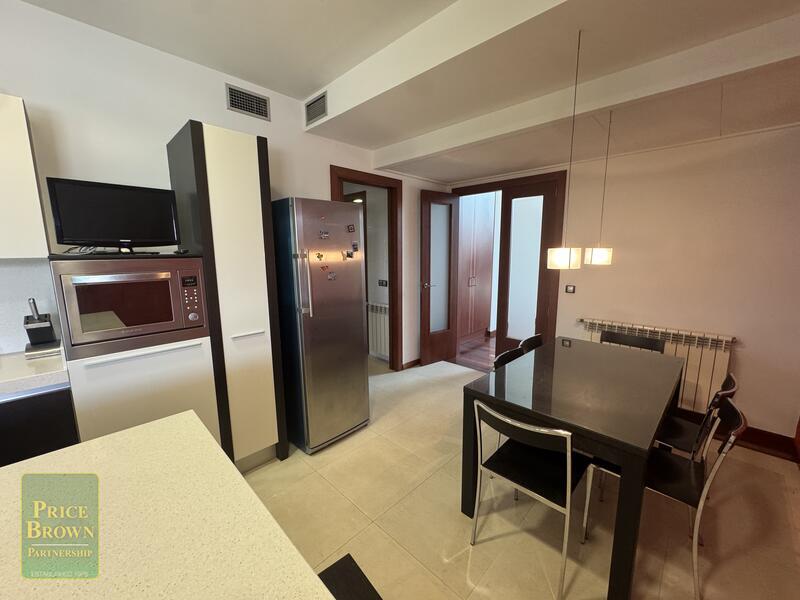 https://www.pricebrown.com/images/propertyImages/dv1613-villa-for-sale-in-huercal-overa/dv1613-villa-for-sale-in-huercal-overa-76766970.jpg