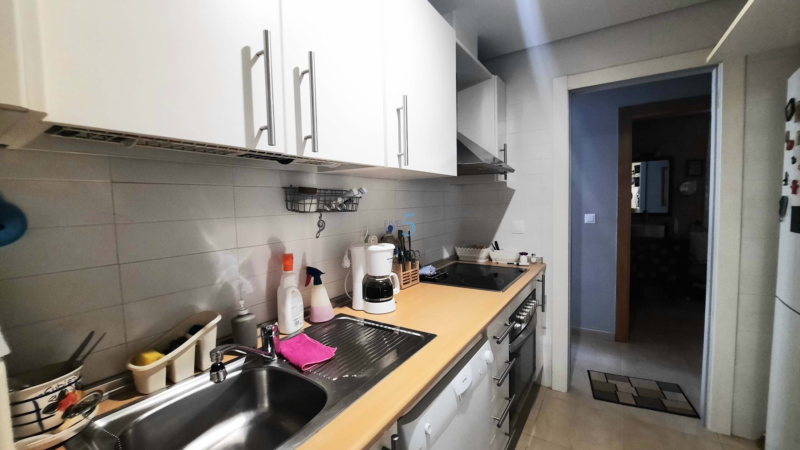 https://cdn.proppy.app/propertyphotos/2990/9f153641-d200-4581-87d6-15a0dd5c41c5/539917/8a3fa8e0-ce1e-46b9-93fd-2de051b34926.jpg