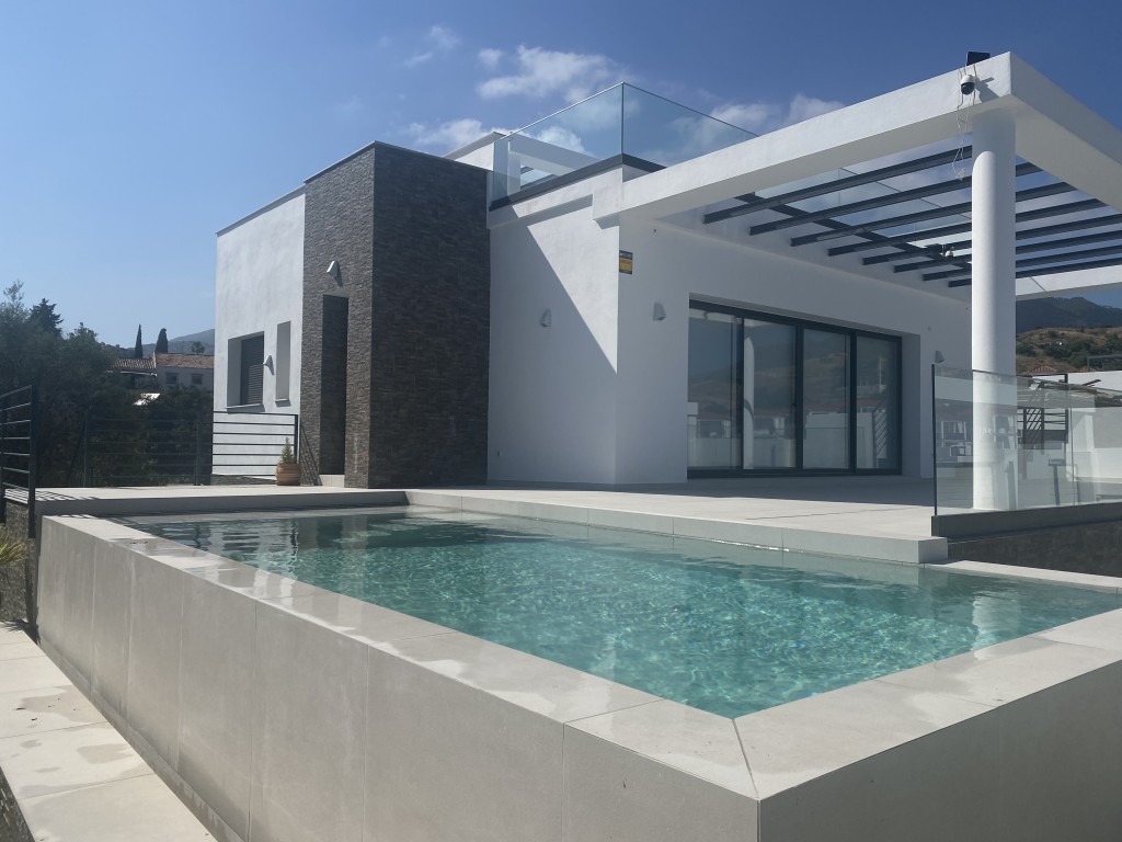 http://www.parapar.co.uk/upload_assets/property/C1/full_41262_2770338.jpg