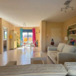 https://respacio-92aeb16a47056cced761e868d944d65d.s3.eu-west-3.amazonaws.com/property_attachment/detail_image/property_image_1getmtcokv_20260627042035.jpg