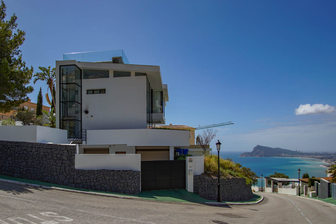 https://respacio-92aeb16a47056cced761e868d944d65d.s3.eu-west-3.amazonaws.com/property_attachment/detail_image/property_image_1dj1e8tcc7_20260608041520.jpg