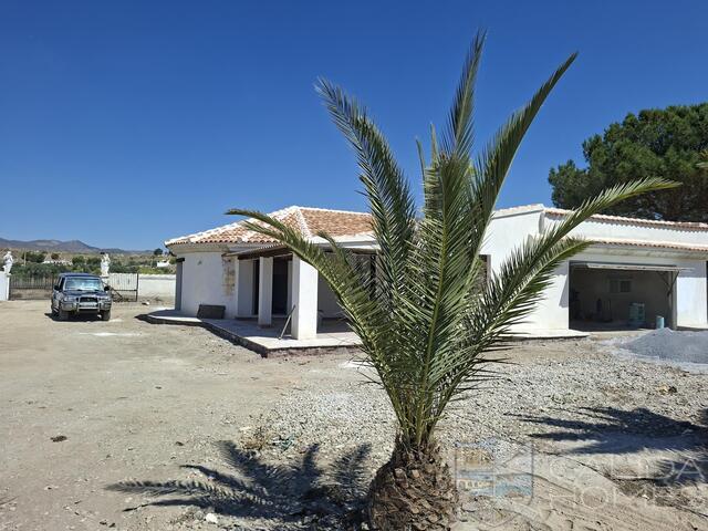 https://www.calidahomespropconsult.com/images/propertyImages/villa-aloe-resale-villa-for-sale-in-partaloa/villa-aloe-resale-villa-for-sale-in-partaloa-7977172960.jpg