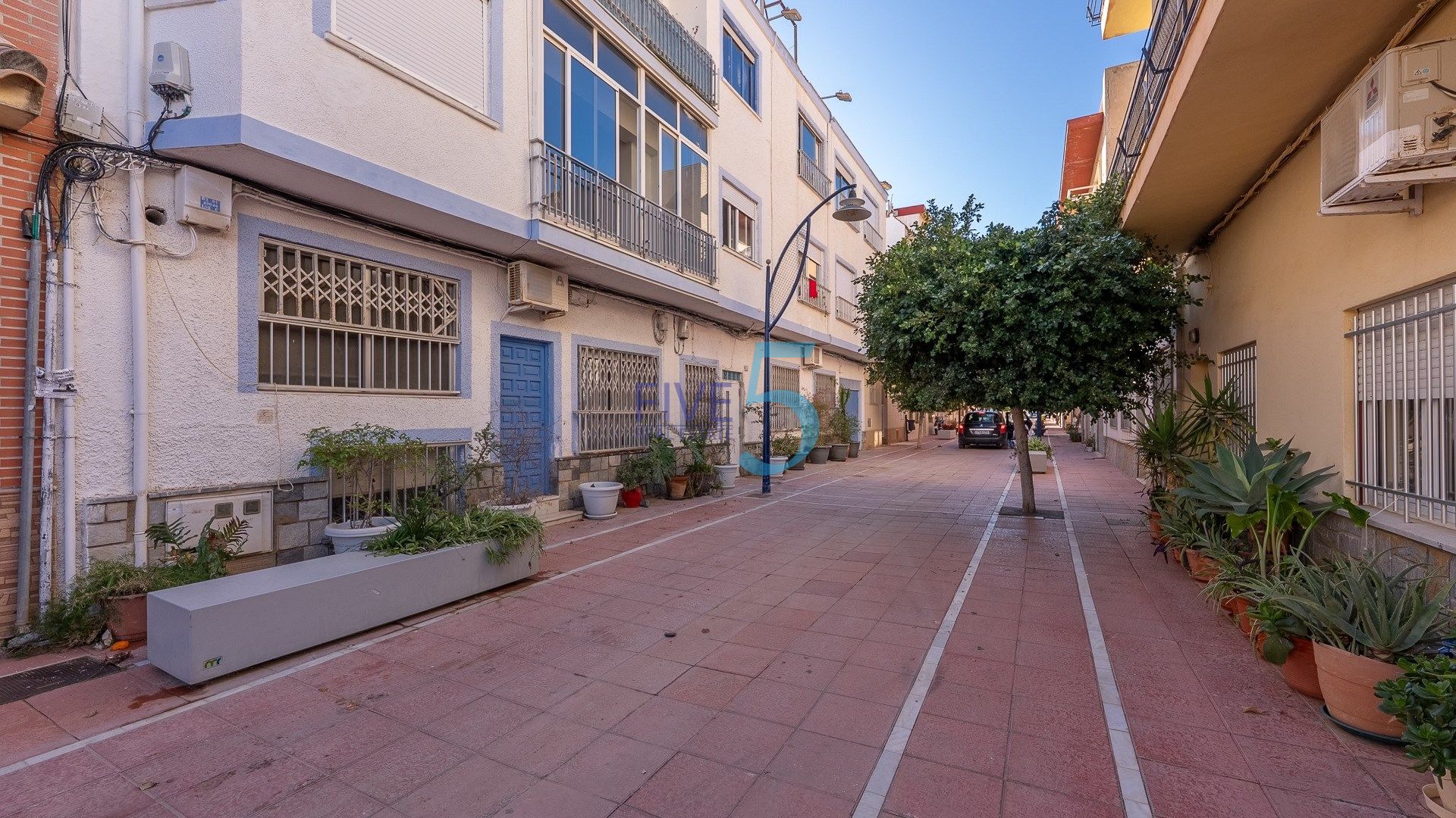 https://cdn.proppy.app/propertyphotos/2990/9f153641-d200-4581-87d6-15a0dd5c41c5/747432/084bbb01-bf25-41b5-a90f-e36231210265.jpg