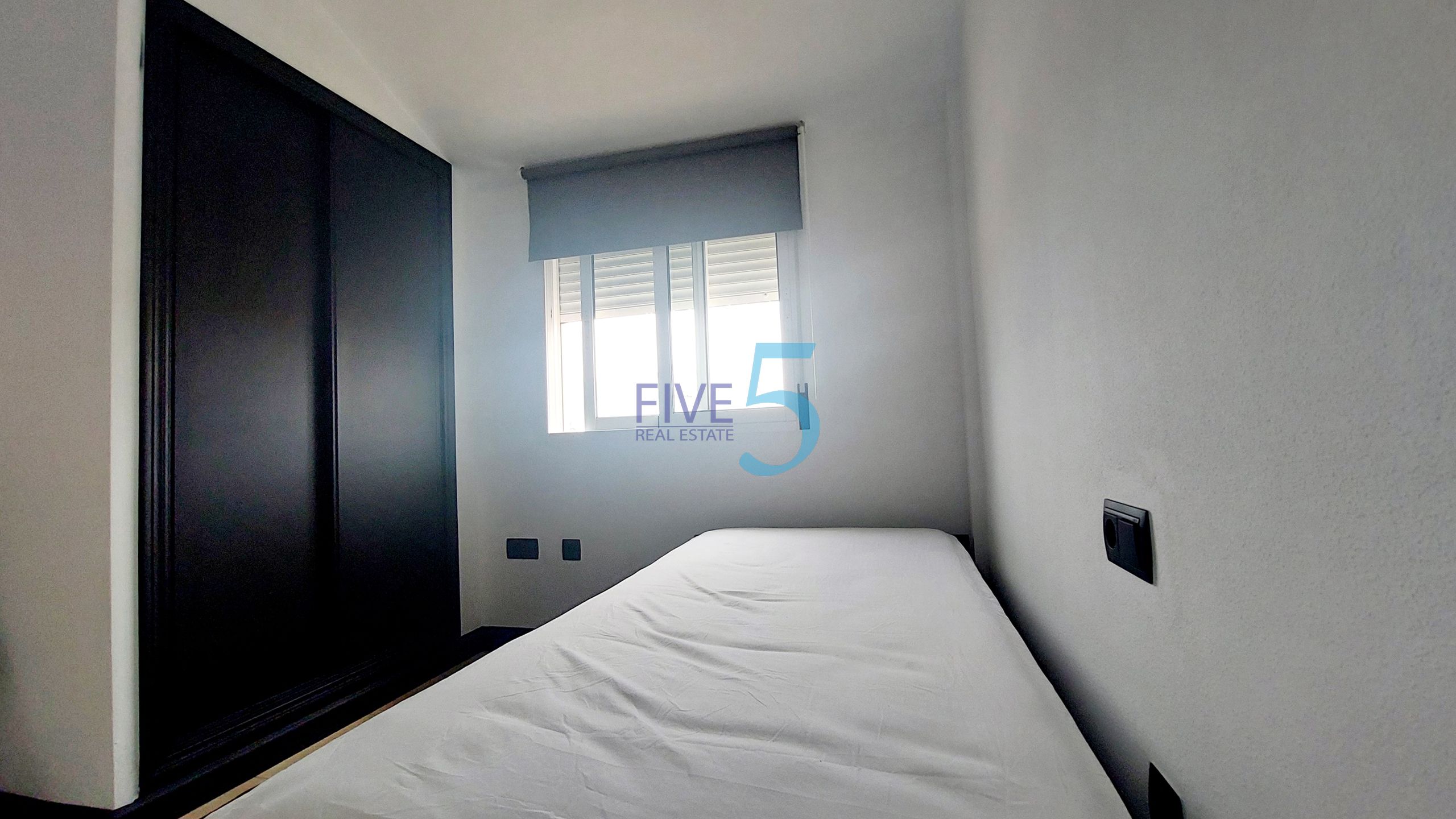 https://cdn.proppy.app/propertyphotos/2990/9f153641-d200-4581-87d6-15a0dd5c41c5/590983/7783a6cf-0732-46cc-a666-871e0244d4b6.jpg