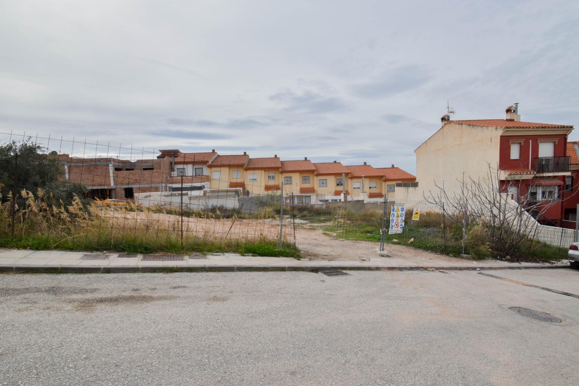 https://fotos15.apinmo.com/5292/29515916/1-1.jpg