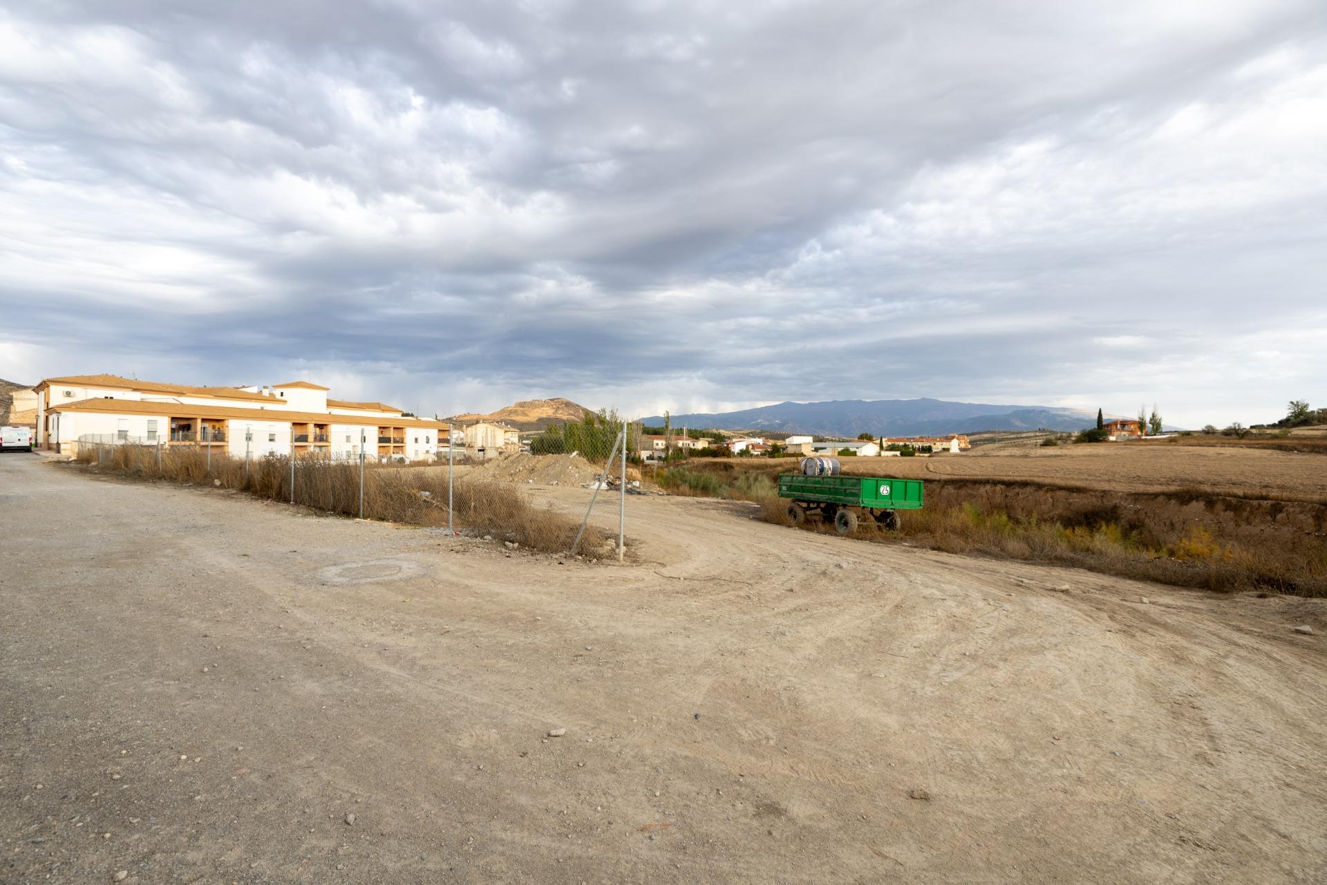 https://fotos15.apinmo.com/5292/29465055/1-8.jpg