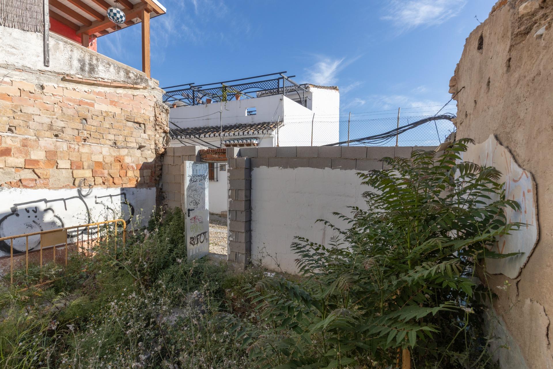 https://fotos15.apinmo.com/5292/29464891/1-5.jpg