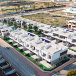 https://medianewbuild.com/file/hh-media-bucket/developments_v2/51759931/media/images/commonareas/6.jpg