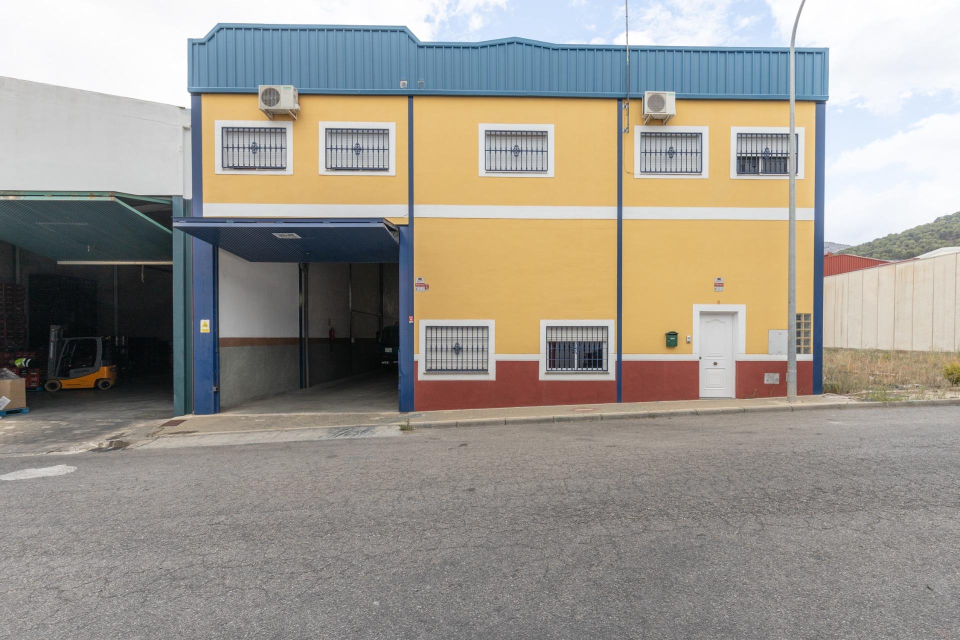 https://fotos15.apinmo.com/5292/29521545/2-1.jpg