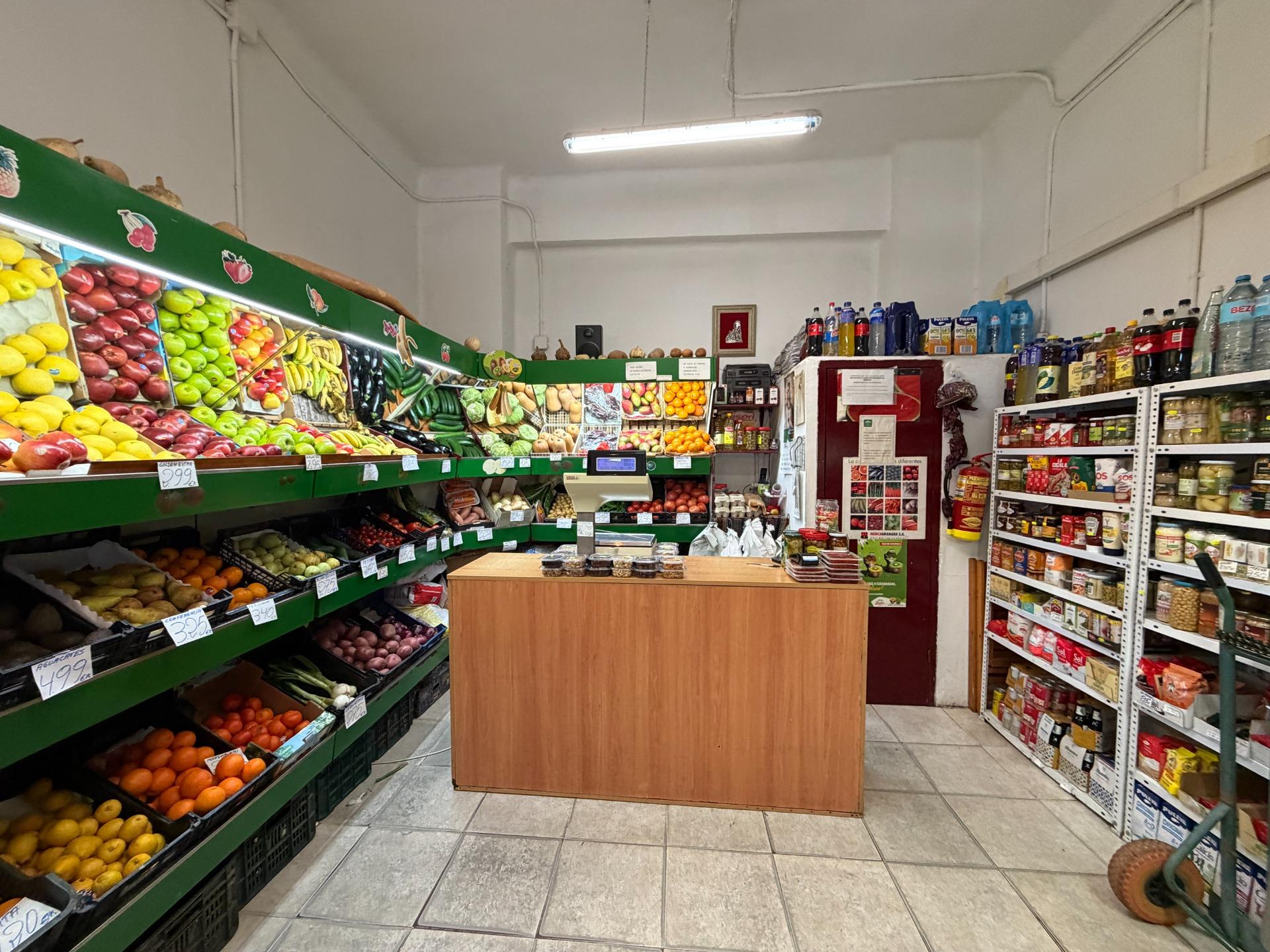 https://fotos15.apinmo.com/5292/29554614/2-5.jpg