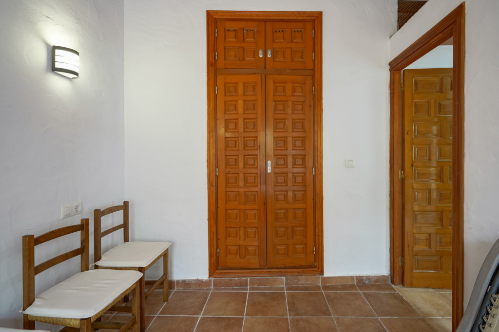 https://www.javeaestates.com/images/osproperty/properties/1107/2025_07_4541JAV_16-1.jpg