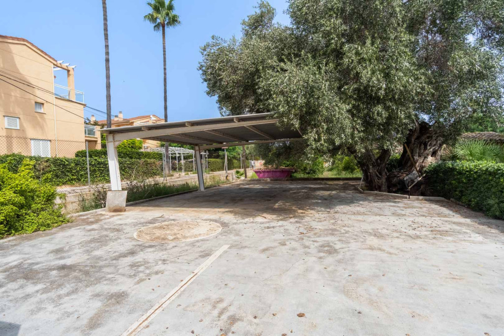 https://www.javeaestates.com/images/osproperty/properties/1165/2025_08_8290DEN-5.jpg