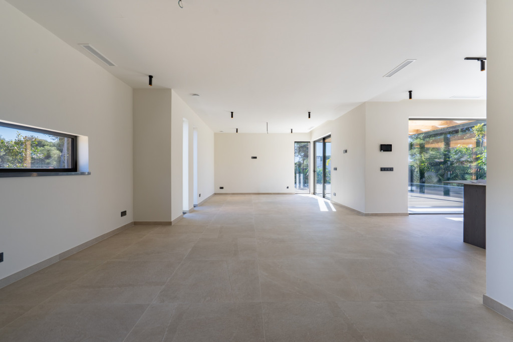 https://www.javeaestates.com/images/osproperty/properties/1260/2025_11_4594JAV_08.jpg