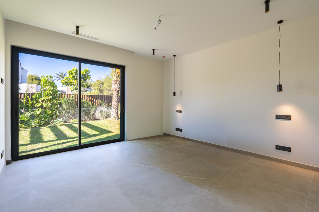 https://www.javeaestates.com/images/osproperty/properties/1260/2025_11_4594JAV_16.jpg