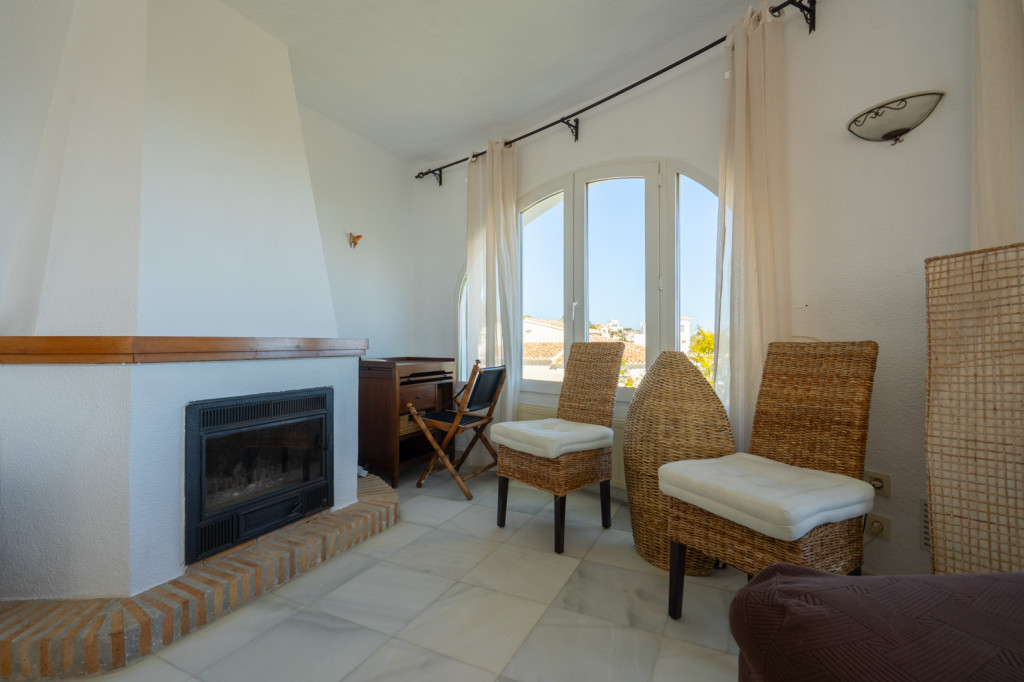 https://www.javeaestates.com/images/osproperty/properties/1328/2026_03_4635BELL_014.jpg