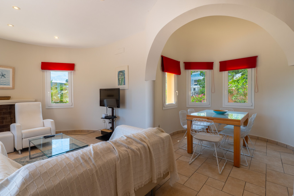 https://www.javeaestates.com/images/osproperty/properties/1353/2026_05_4650JAV_010.jpg
