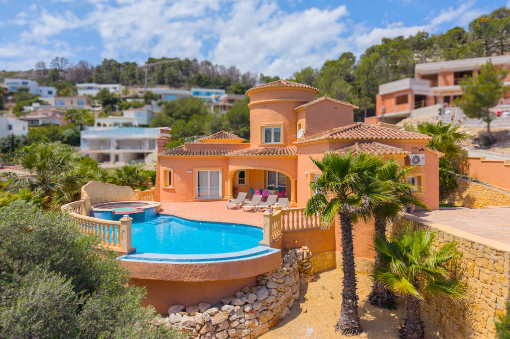 https://www.javeaestates.com/images/osproperty/properties/1353/2026_05_4650JAV_04.jpg