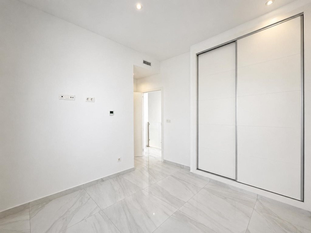https://www.javeaestates.com/images/osproperty/properties/1364/2026_05_7121_12.jpg