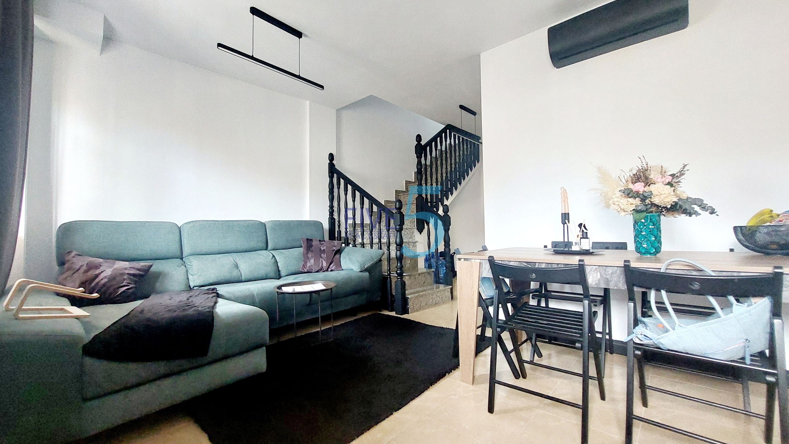 https://cdn.proppy.app/propertyphotos/2990/9f153641-d200-4581-87d6-15a0dd5c41c5/590983/580e46f7-37f2-46cd-884f-6f3fc5a416e7.jpg