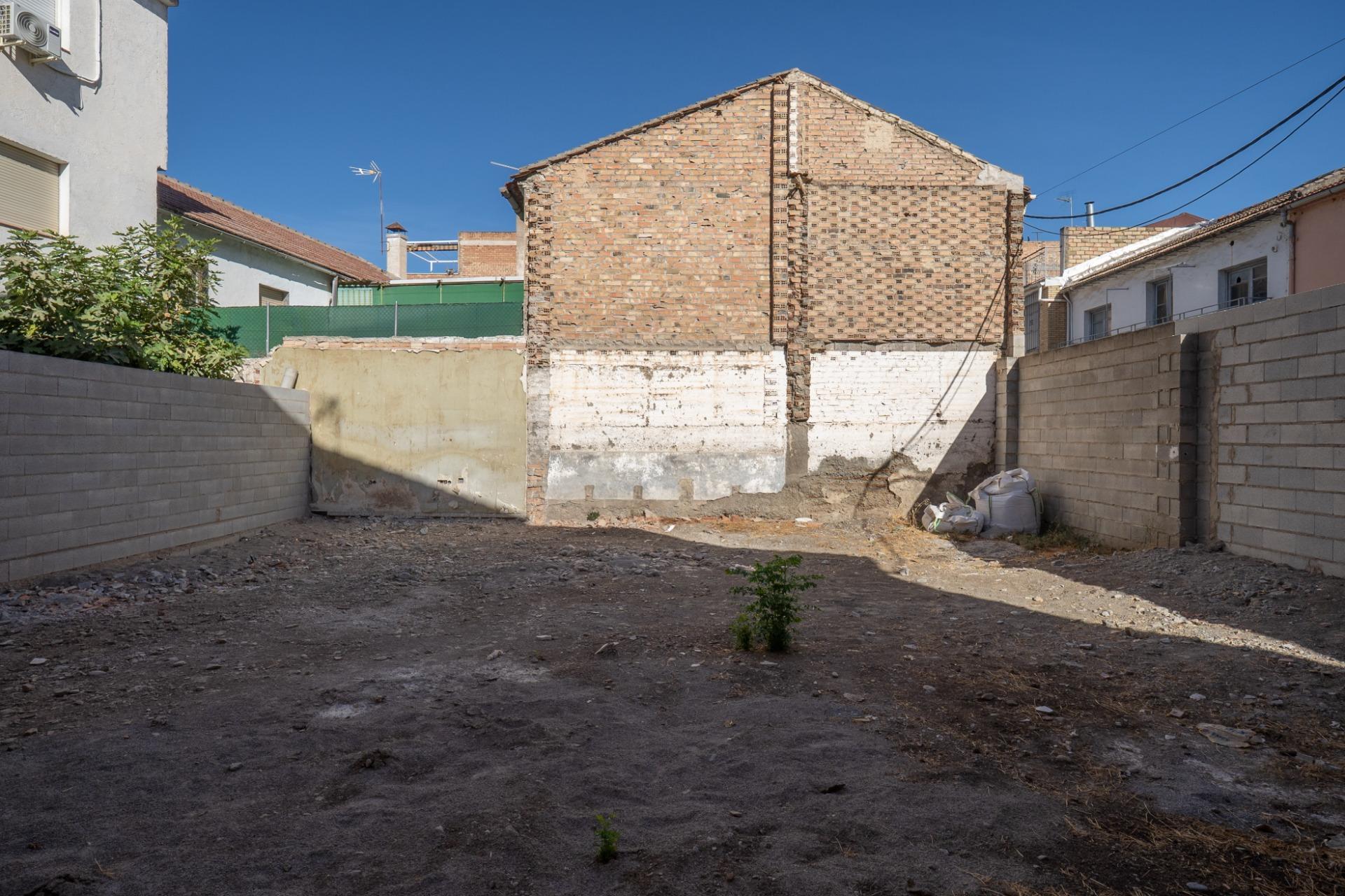 https://fotos15.apinmo.com/5292/29457638/3-6.jpg