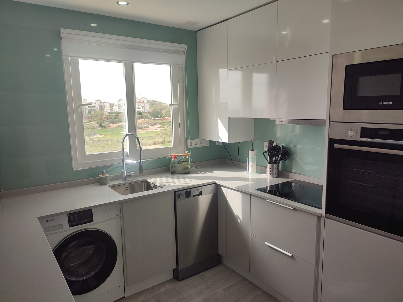 https://www.platinumpropertyspain.com/sites/001/images/31157-apartment-for-sale-in-hacienda-riquelme-golf-resort/31157-apartment-for-sale-in-hacienda-riquelme-golf-resort-25453727-large.jpg