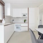 https://production-kyero-property-images.s3.amazonaws.com/19837/19837583/389080565_original.jpg?checksum=743dae5173463ba9780eff59c643ebf2d350d20a