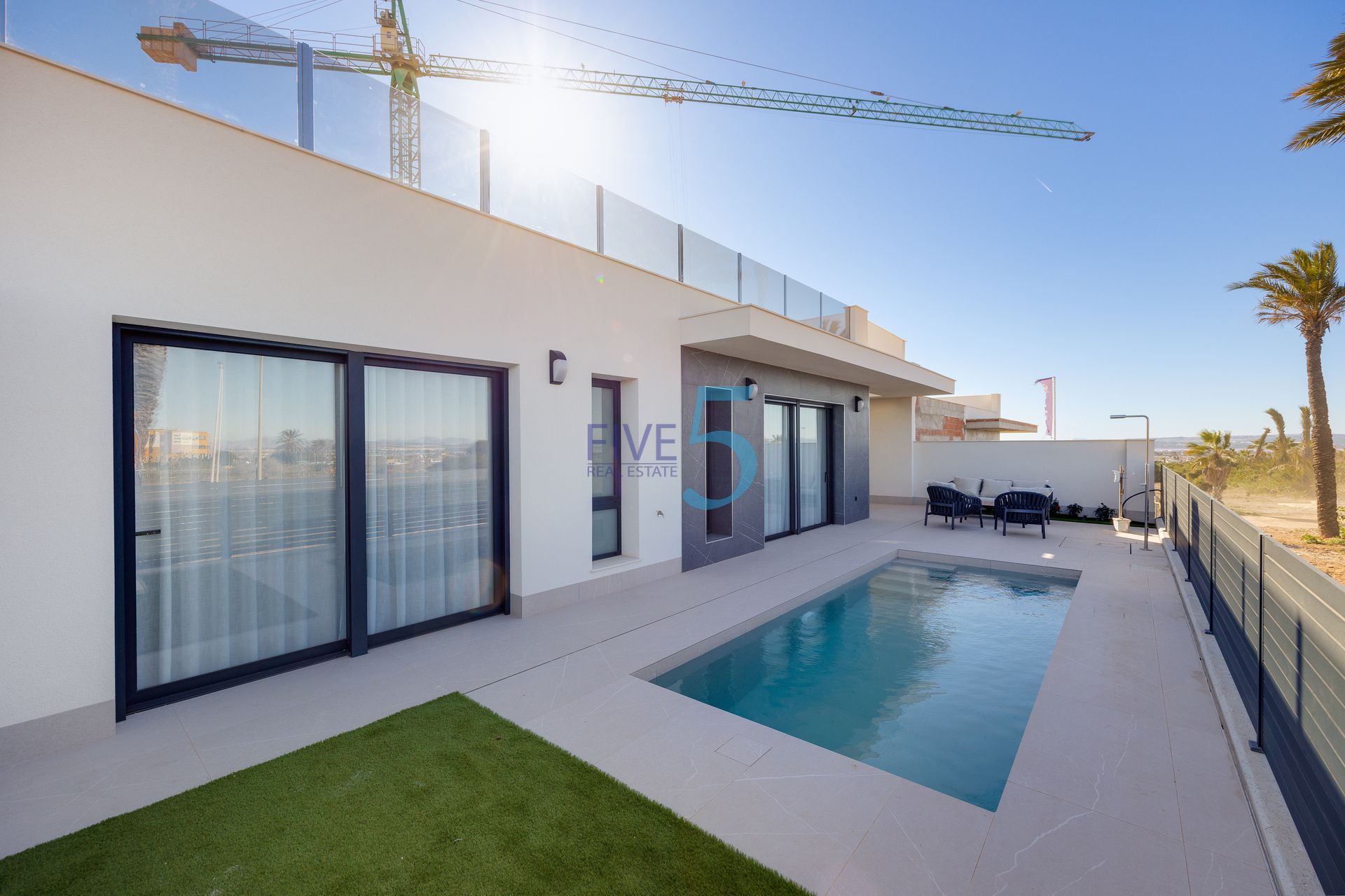 https://cdn.proppy.app/propertyphotos/2990/9f153641-d200-4581-87d6-15a0dd5c41c5/748216/4b75a8f3-d356-497b-90e5-b51e0e34b807.jpg