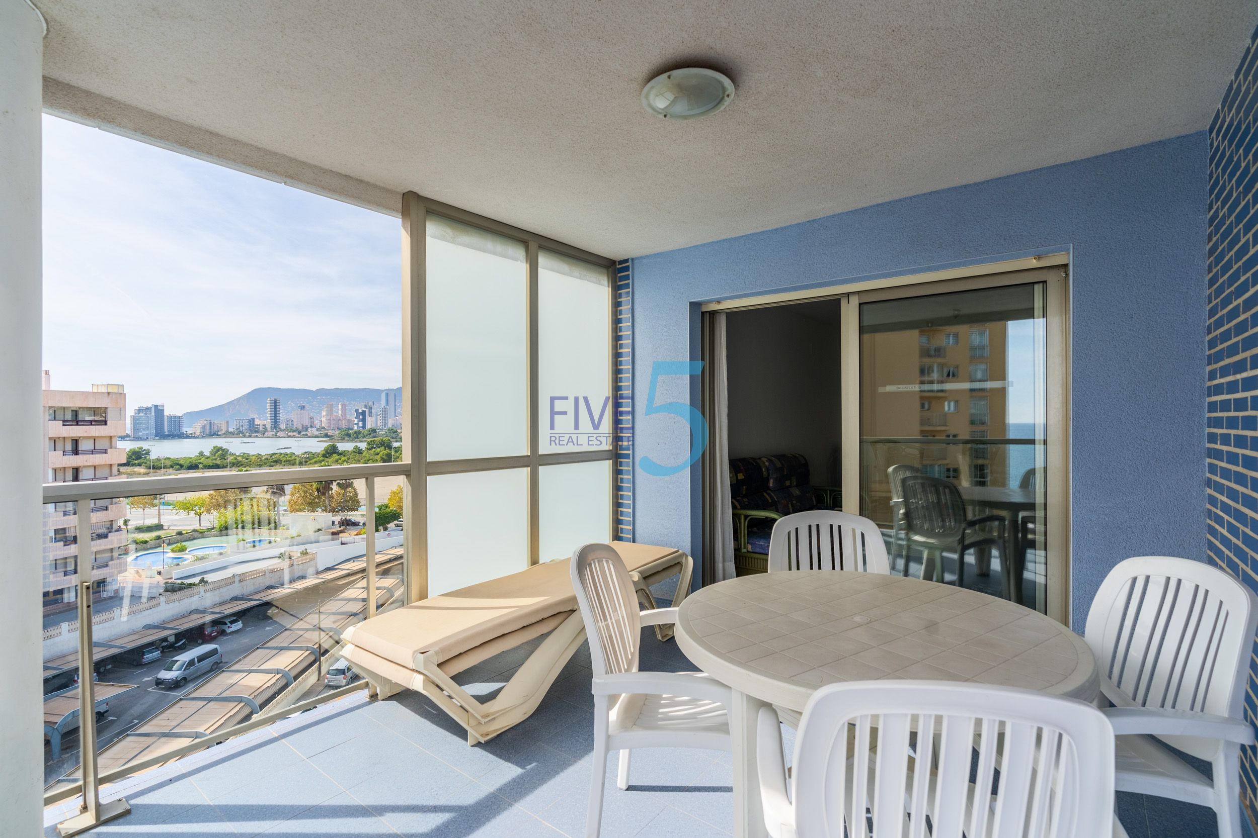 https://cdn.proppy.app/propertyphotos/2990/9f153641-d200-4581-87d6-15a0dd5c41c5/748608/1d9b0dbb-6c25-4f2b-8ec1-32a9b40b1198.jpg