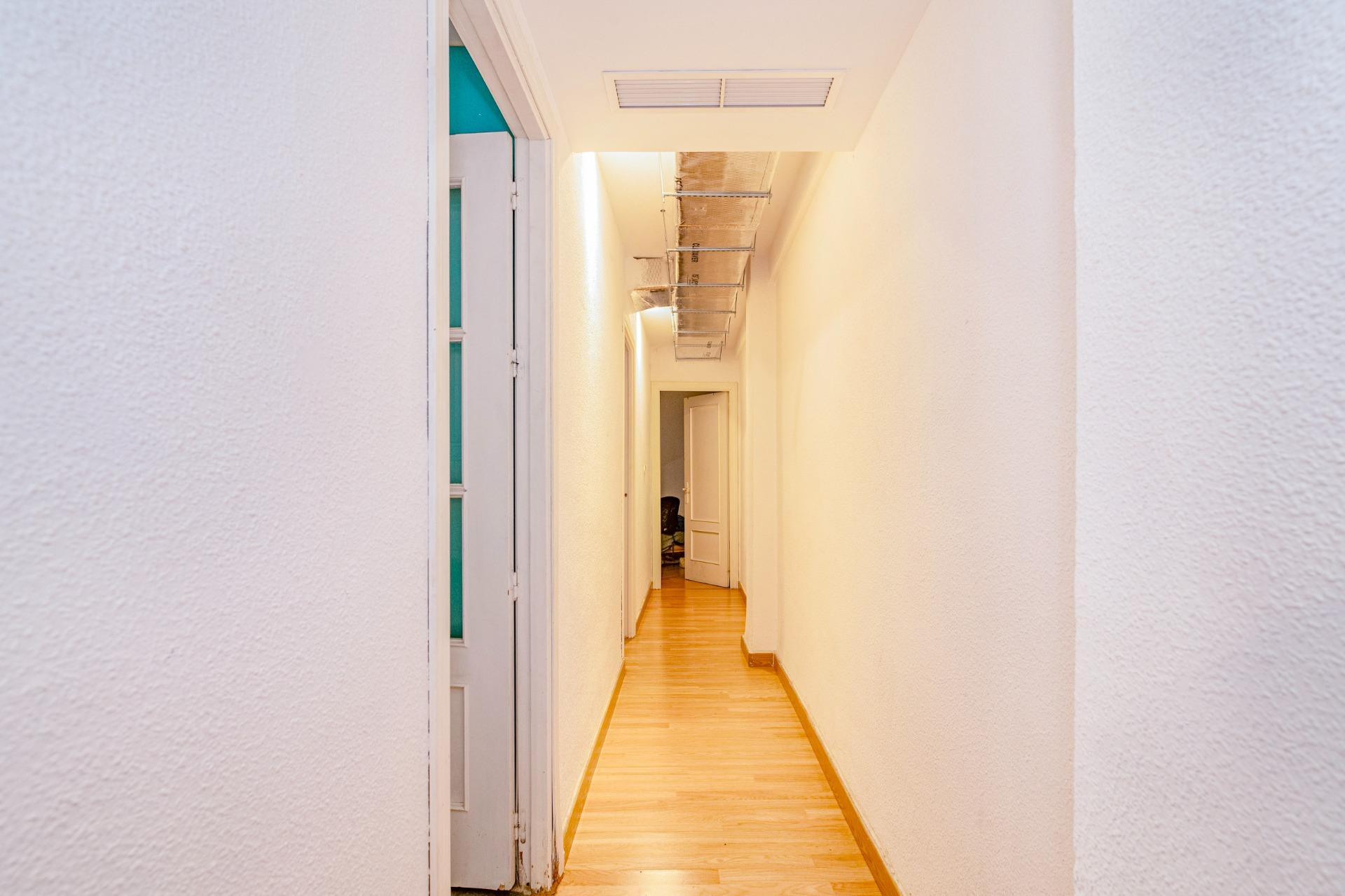 https://fotos15.apinmo.com/5292/29521628/4-8.jpg