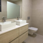 https://medianewbuild.com/file/hh-media-bucket/developments_v2/46495750/media/images/indoor/1.jpg