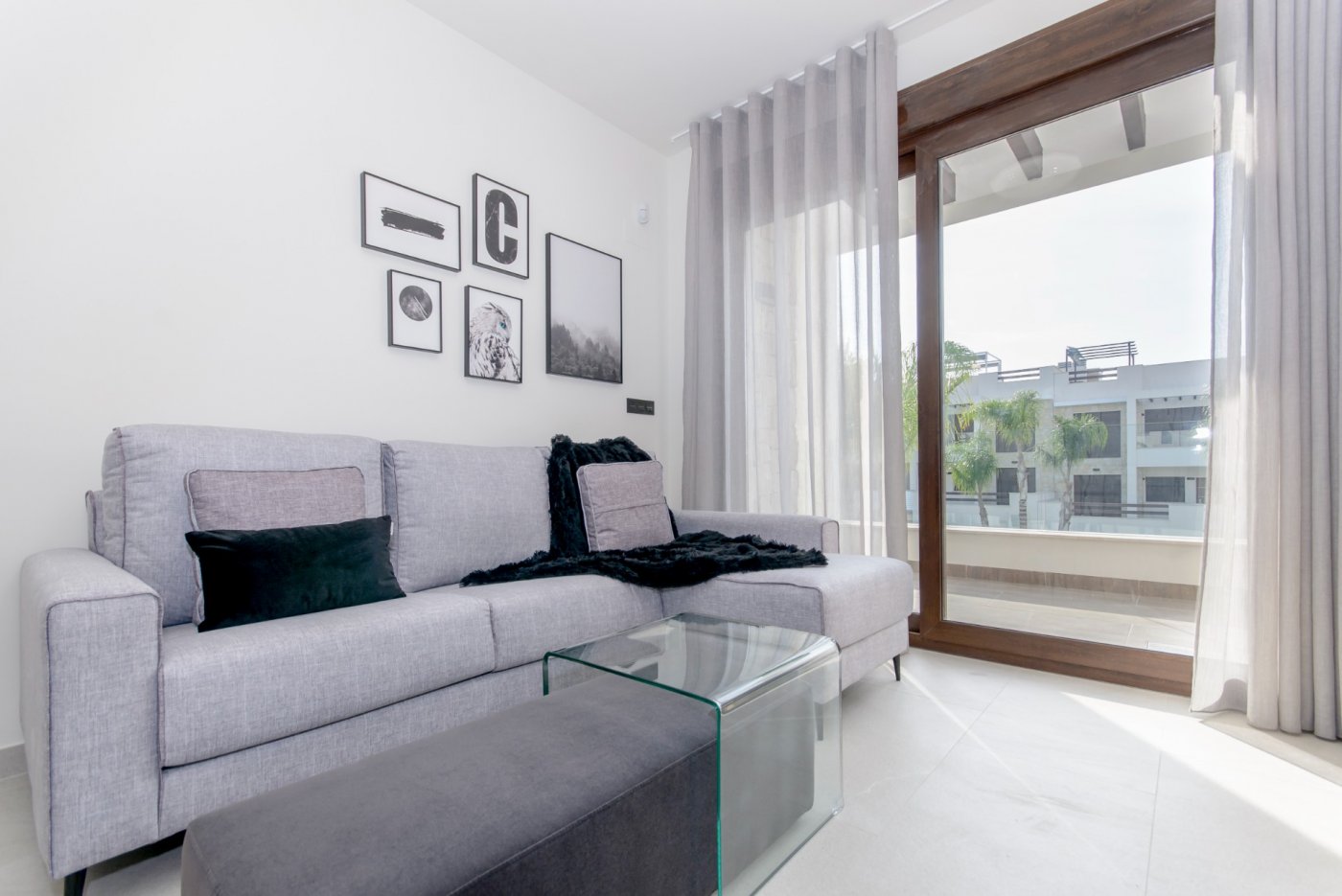 https://fotos15.apinmo.com/7515/16277339/4-3.jpg