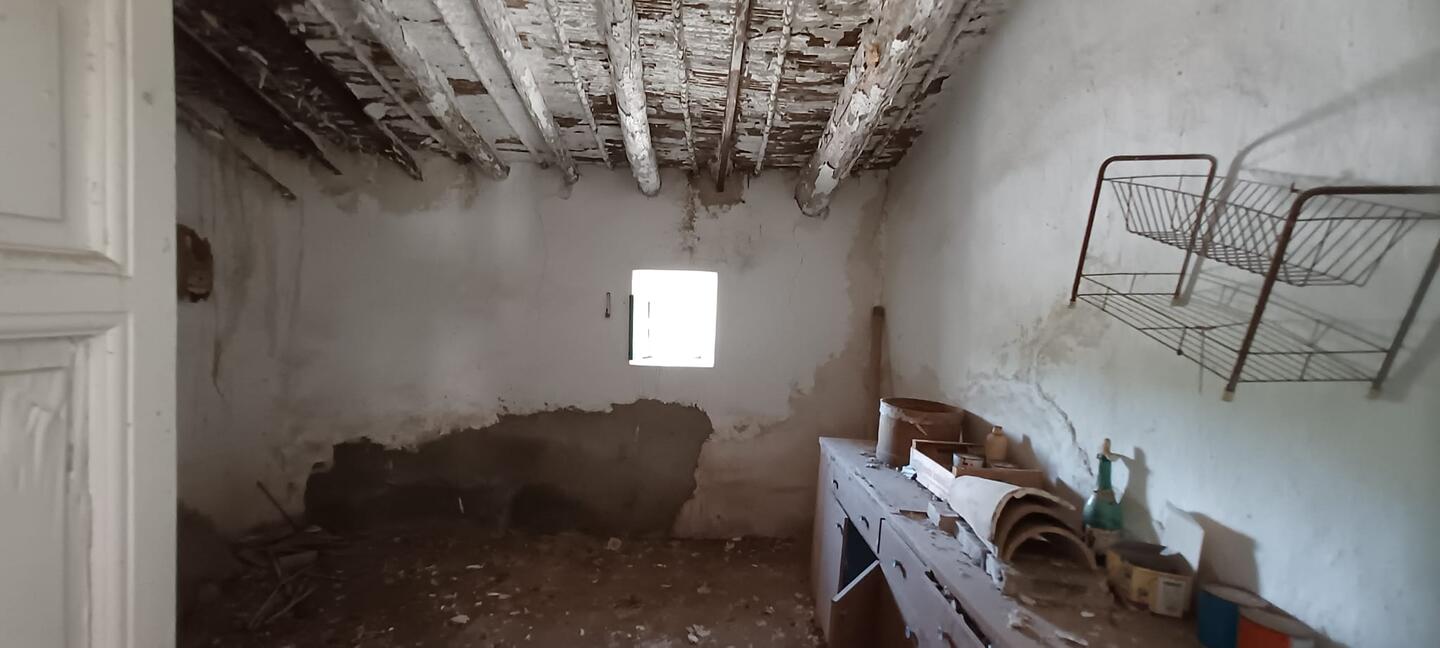 https://production-kyero-property-images.s3.amazonaws.com/21002/21002289/419667710_original.jpg?checksum=cfcb7e4f14aa8ff49a5e264e15fff72e45782829