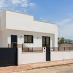https://production-kyero-property-images.s3.amazonaws.com/21041/21041262/420356437_original.jpg?checksum=48ab5c656a445970abfe343dfef5b1b48ac3fac5