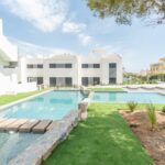 https://production-kyero-property-images.s3.amazonaws.com/21047/21047089/420511189_original.jpg?checksum=c28334a578193c3d3f9d8a1a08d7456684921831