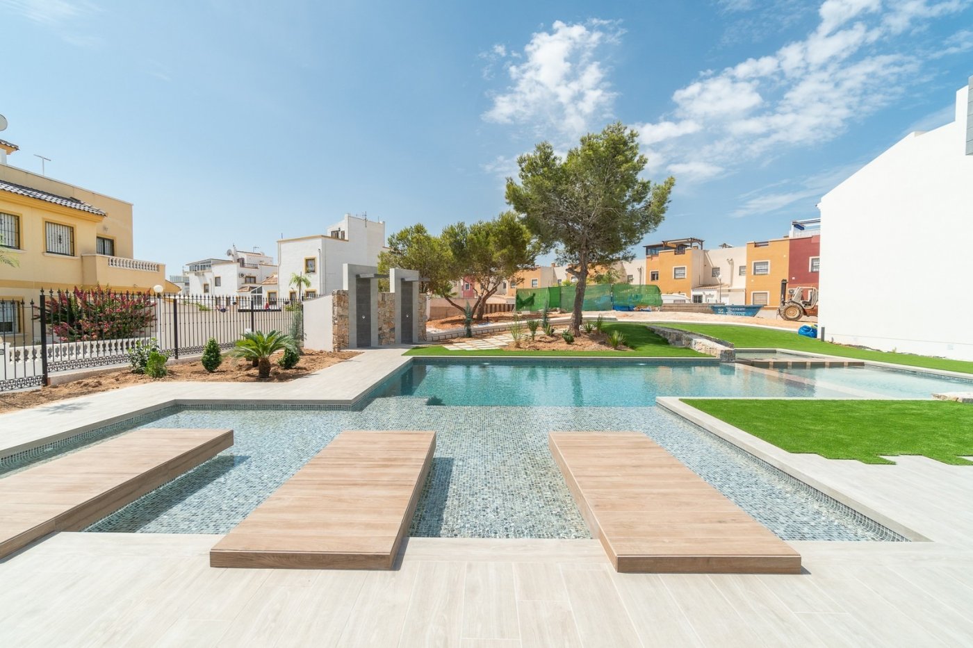 https://production-kyero-property-images.s3.amazonaws.com/21047/21047089/420511190_original.jpg?checksum=1fb426e4b0685c0e52d922d19ad56eb28e50381e