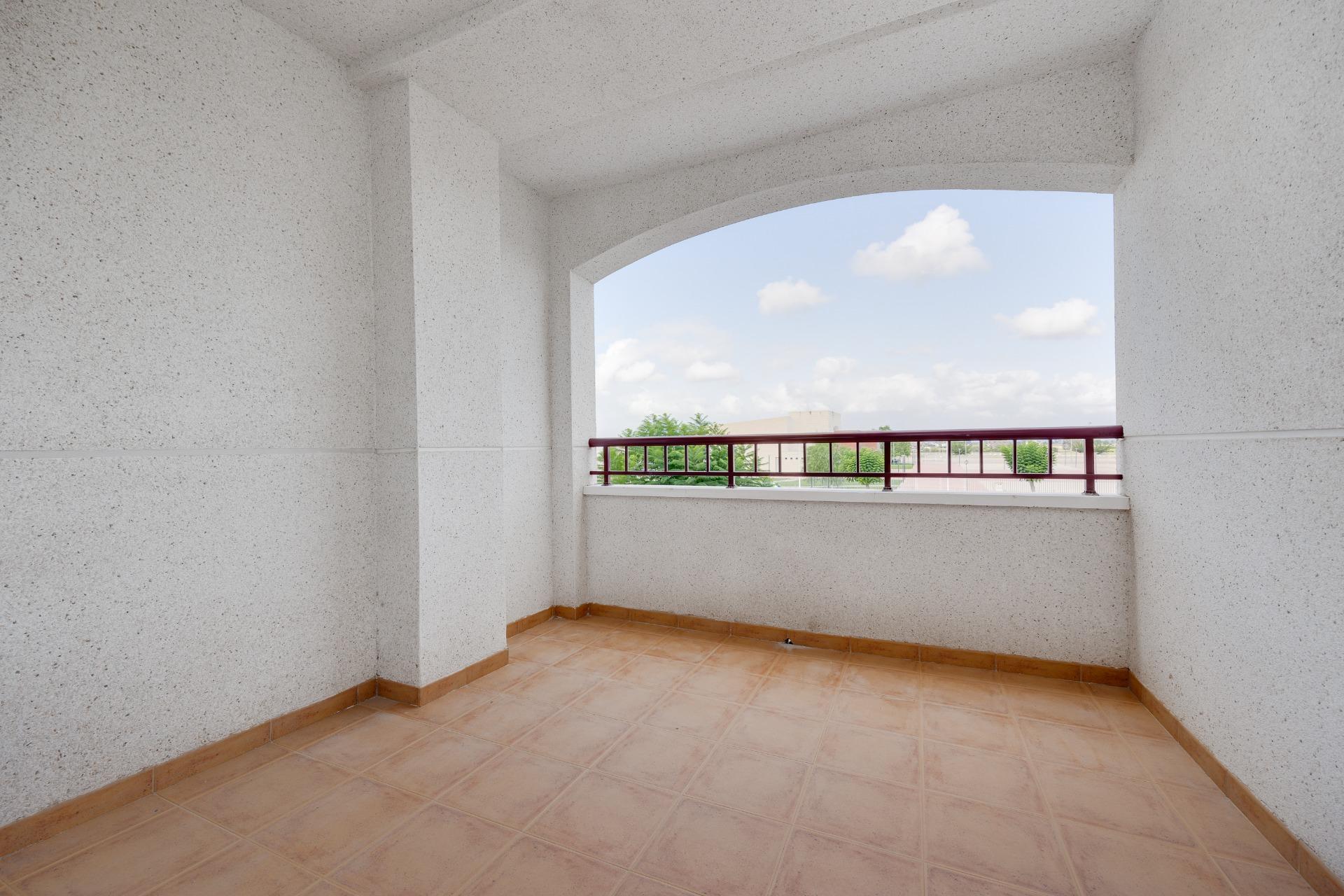 https://production-kyero-property-images.s3.amazonaws.com/21048/21048713/420558114_original.jpg?checksum=5bd7857ce8568ae68294cb382d6e6a0c14936351