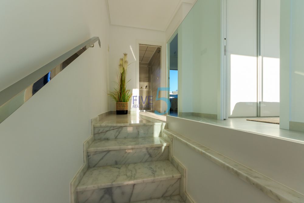 https://cdn.proppy.app/propertyphotos/2990/9f153641-d200-4581-87d6-15a0dd5c41c5/748007/87b8f421-3a24-4047-ab8e-b9ce220ff789.jpg