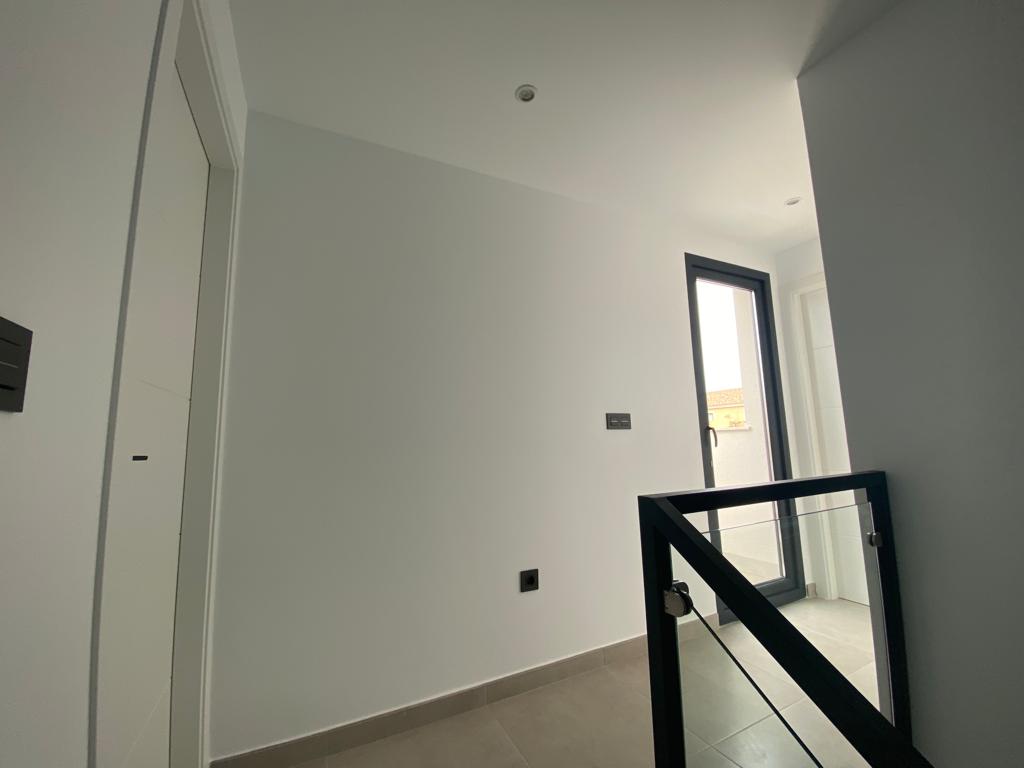 https://medianewbuild.com/file/hh-media-bucket/developments_v2/61330223/media/images/indoor/15.jpg